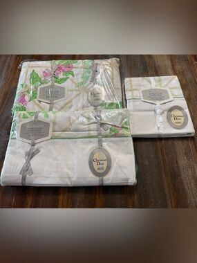 Christian Dior Wamsutta VTG Floral 200 Thread Count Percale Queen Sheet Set  NOS